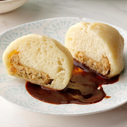 chicken-and-cashew-steamed-buns-recipe